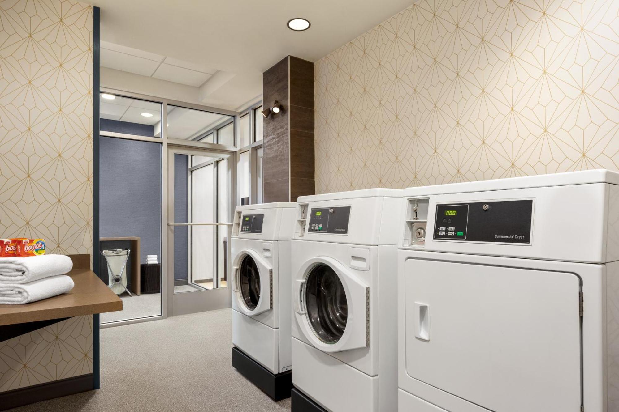 Home2 Suites By Hilton York Exteriör bild